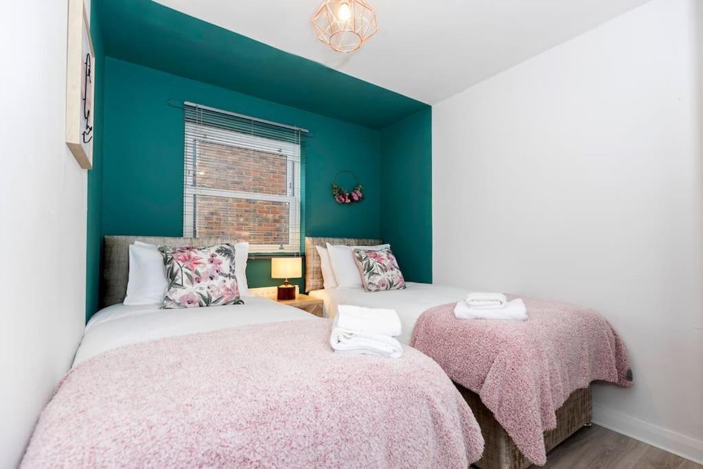 In The Heart Of It! Villa Stokesley Ngoại thất bức ảnh